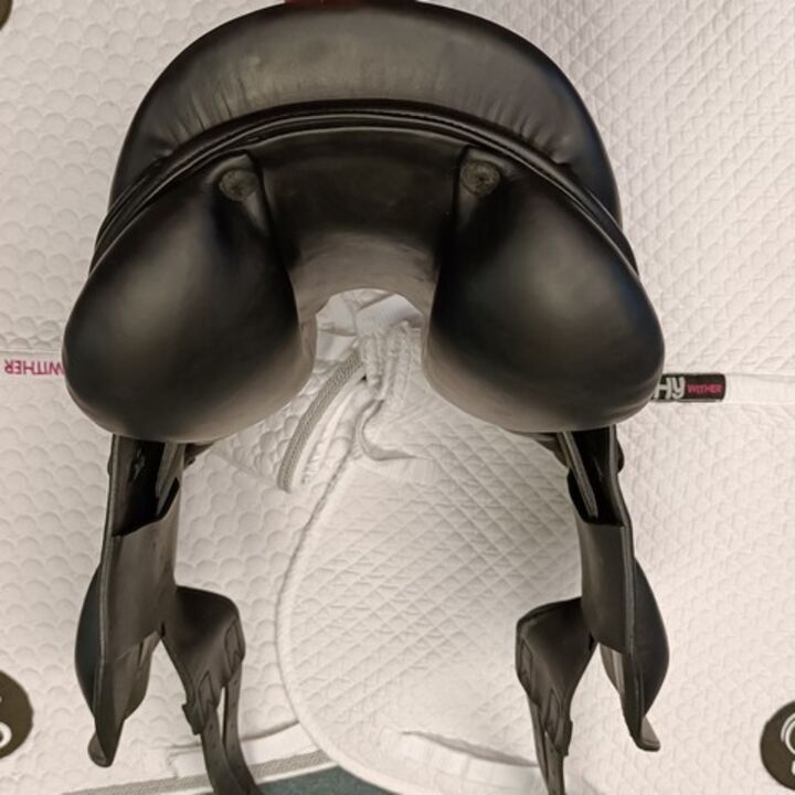 3dab7e80e1dc13405cb92712126ef41a.jpg - 12