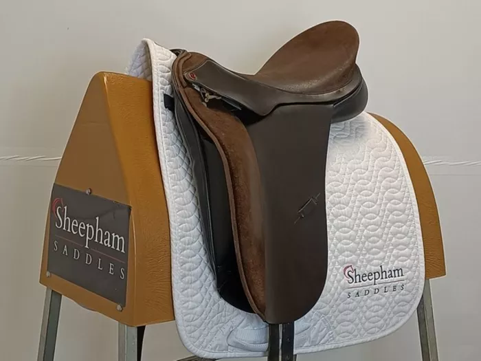 Tour De Dressage Albion En Cuir Anatomique Rembourré - Taille 26 Marron - Fabriqué En Italie