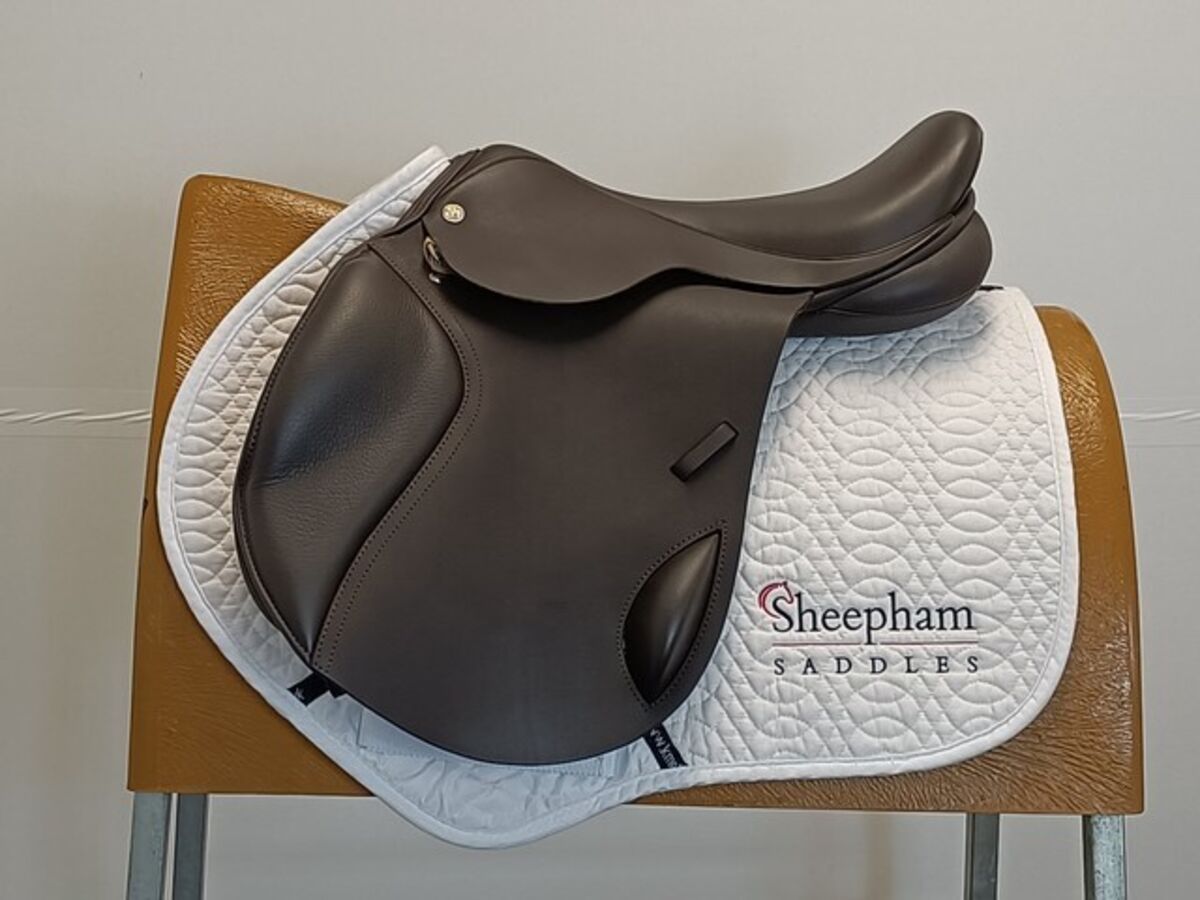 ed17f0ef8802d6bdc6195d984d807542.jpg - 2