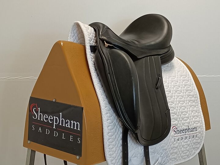 Selle De Dressage Harry Dabbs - Noire - Taille 17" (medium) - Fabriquée Au Royaume-Uni - Comme Neuve